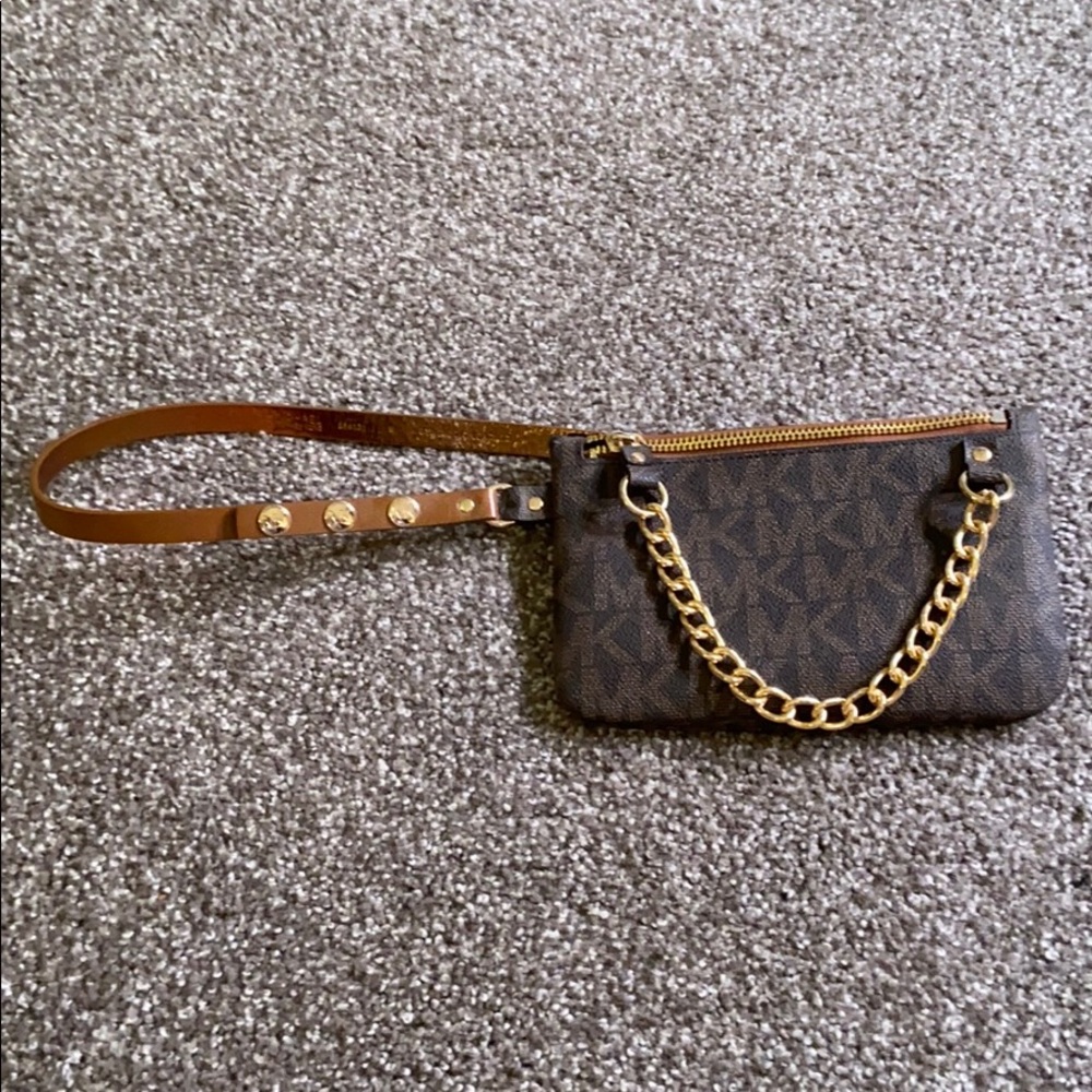 Michael Kors Belt Bag w/ Pull Chain